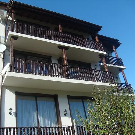 Family Hotel And Restaurant Plamena Όρεσακ Εξωτερικό φωτογραφία