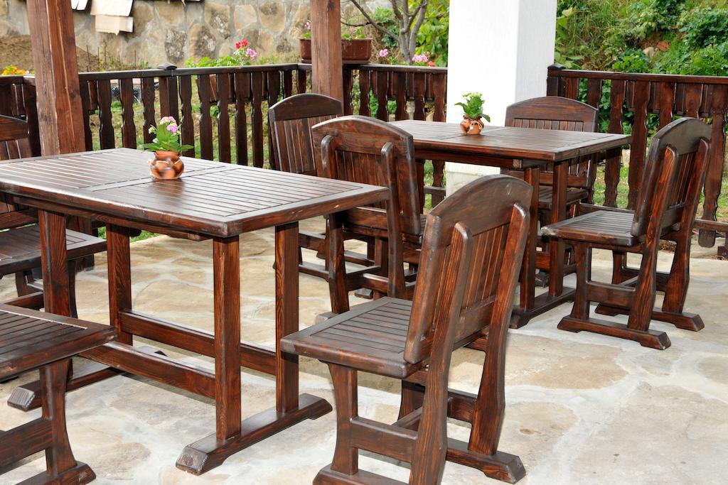 Family Hotel And Restaurant Plamena Όρεσακ Εξωτερικό φωτογραφία